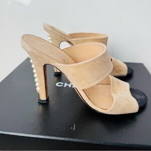 CHANEL Suede CC Faux Pearls Authentic Heels